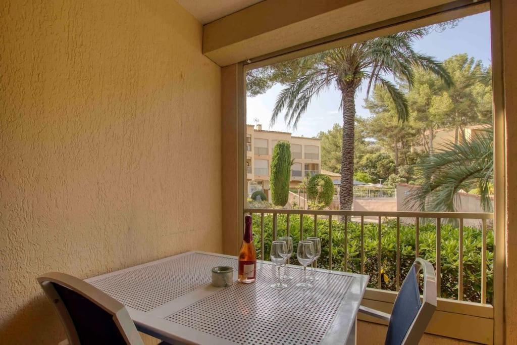 Appartement Piscine Tennis Acces Prive Plage Joia Sanary-sur-Mer Dış mekan fotoğraf
